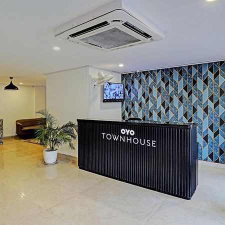 Super Townhouse Sector 57 Near Bestech Central Square Mall Gurgaon Esterno foto