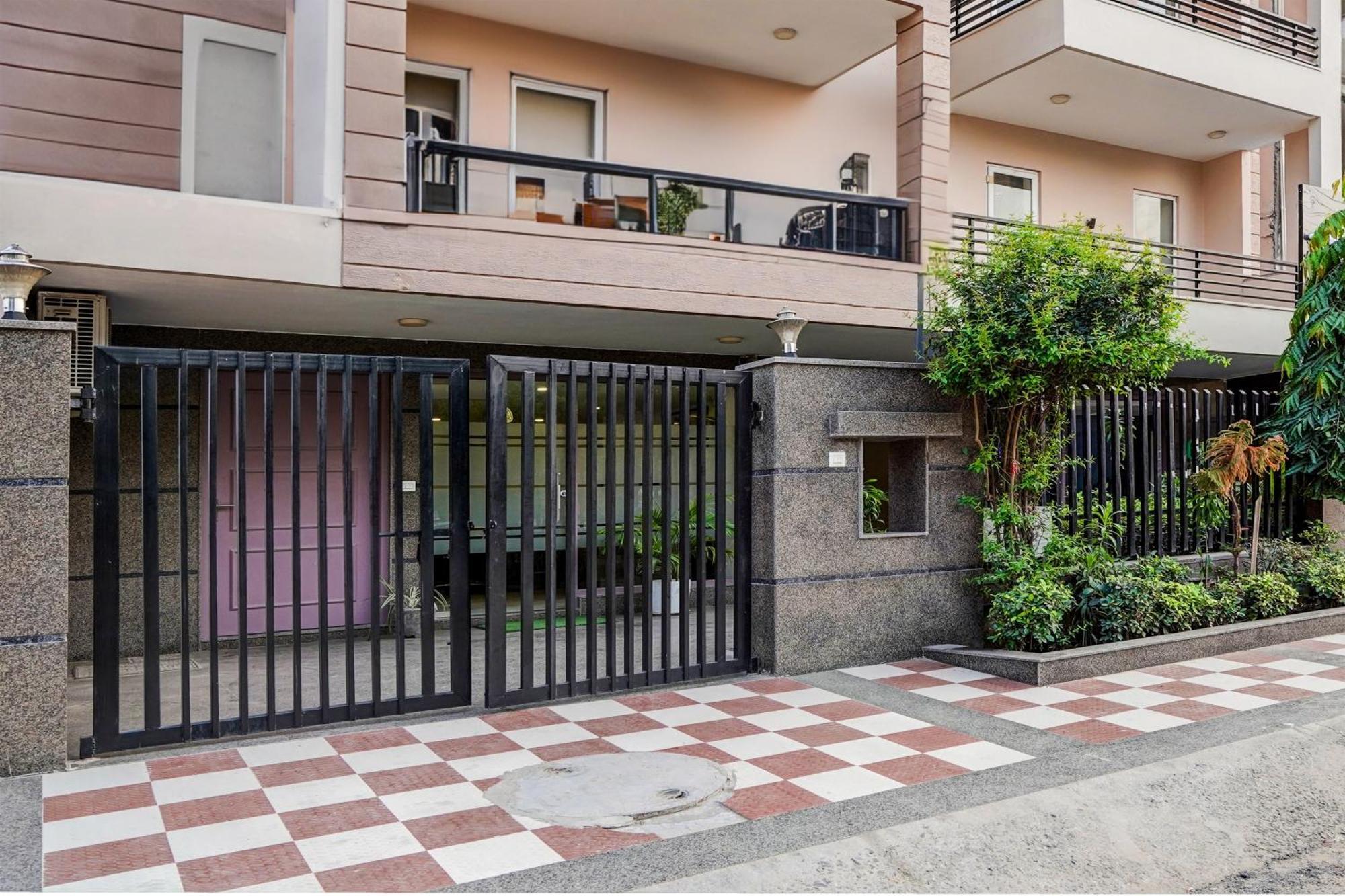 Super Townhouse Sector 57 Near Bestech Central Square Mall Gurgaon Esterno foto